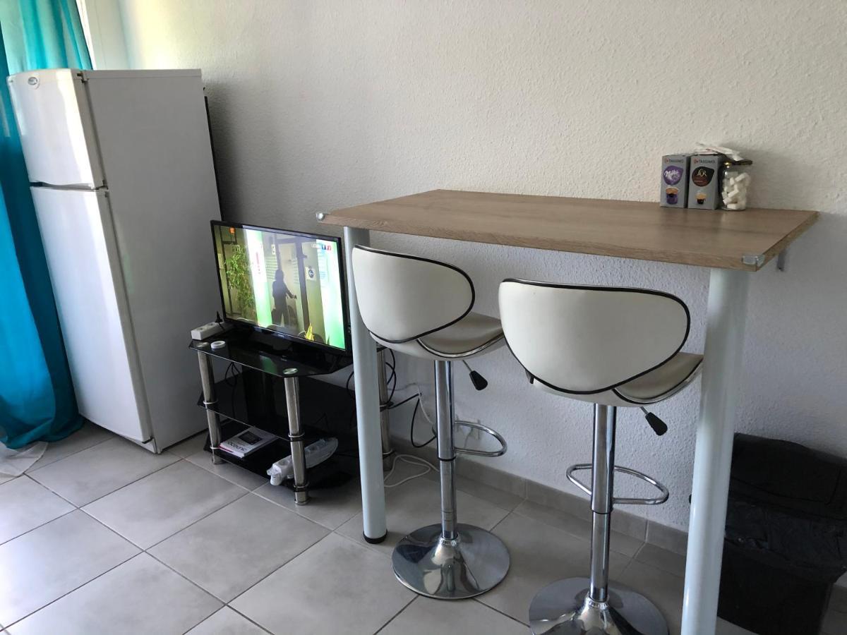 Balcon Des Arenes Studio 5e Etage Piscine Clim Tennis Frejus